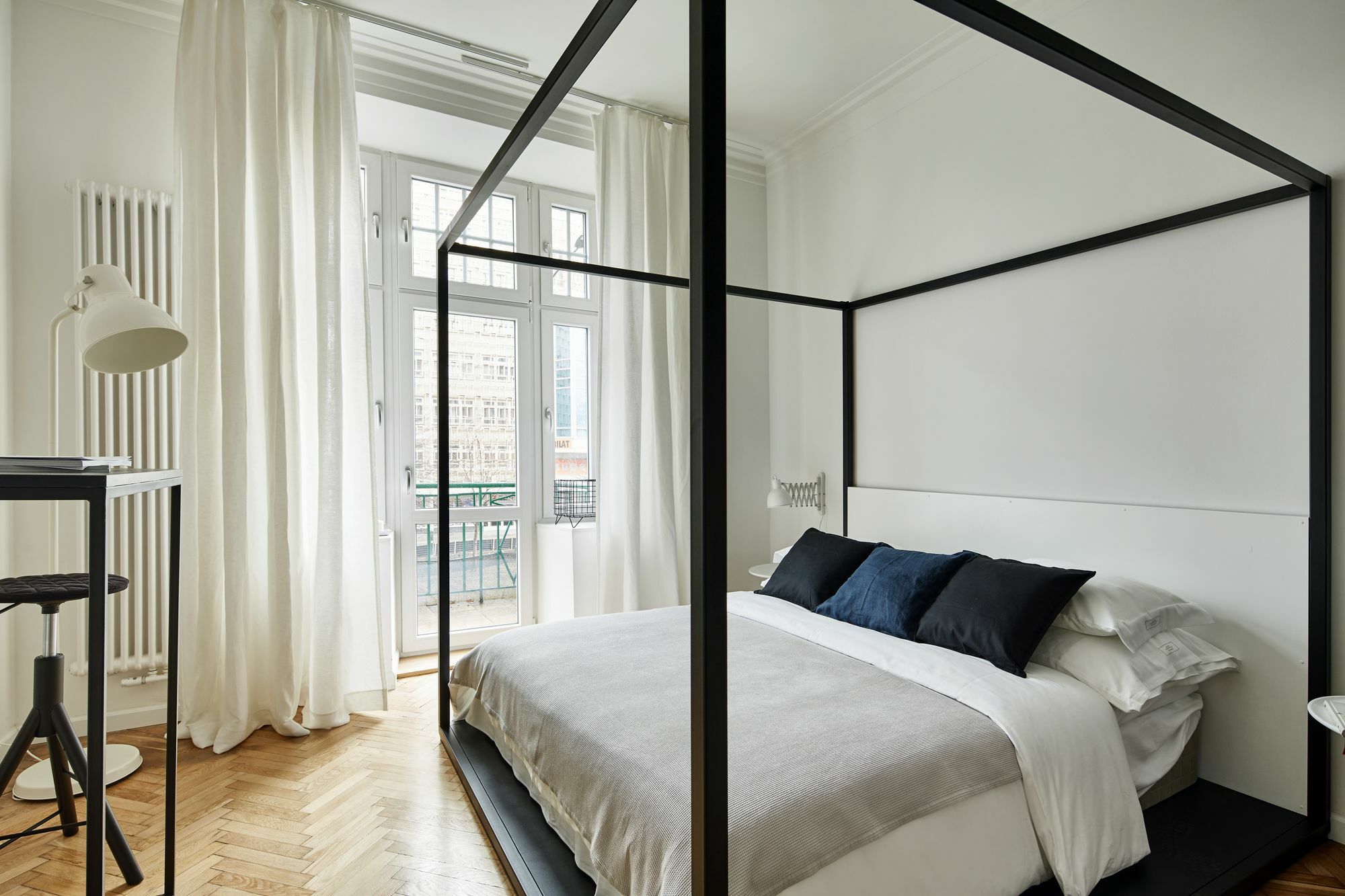 Apartahotel Four Stories - Krasinskiego